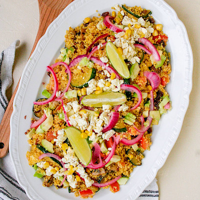 Zomerse frisse couscous salade
