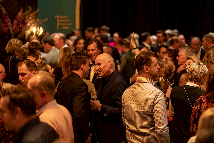 Theater De Oranjerie feestelijk heropend