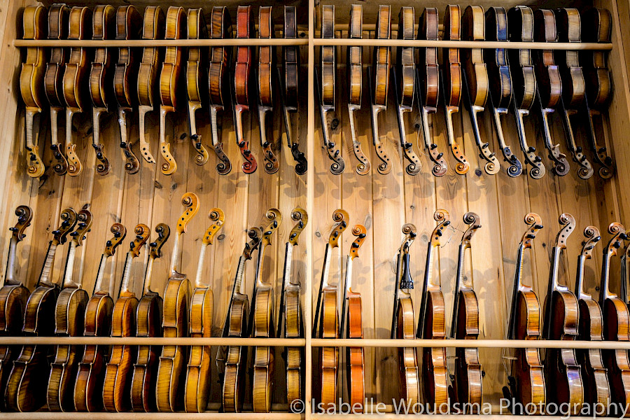 Maastrichtse vioolbouwers leveren aan basisschoolviolisten