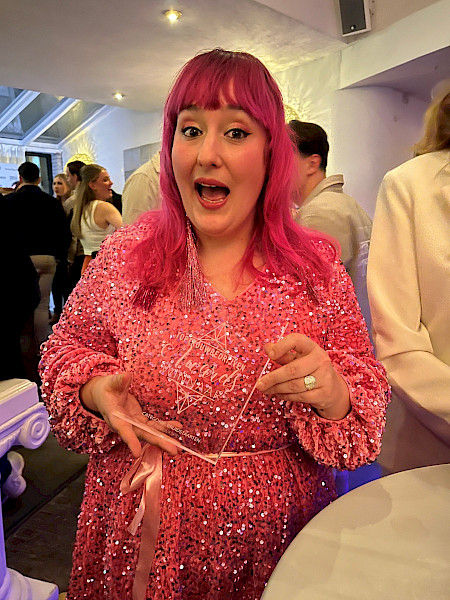 Marjolein van Bussel wint prijs voor beste bruidstaarten van Nederland